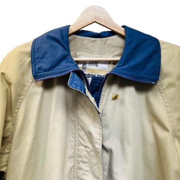 London Fog Vintage Tan Utility Grandma Raincoat with Blue Collar - Picture 2 of 12